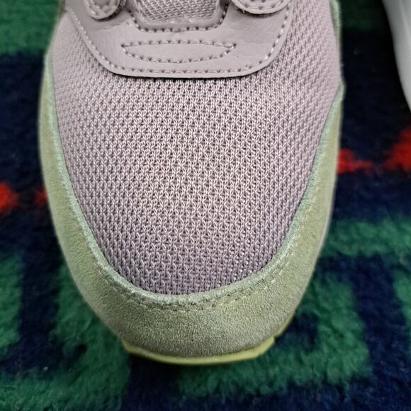 %Size 10.5 Nike Air Max 1 Men Atmosphere Grey White Fresh Mint Black / A 28 main image 4